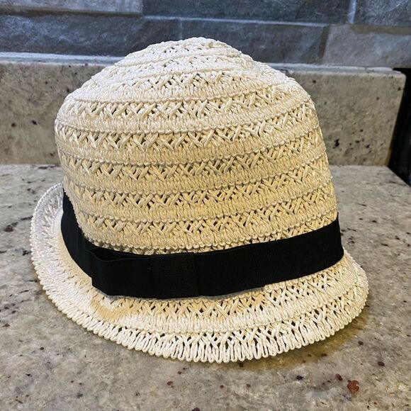 Women’s apt. 9 white and black straw‎ hat - Picture 1 of 5